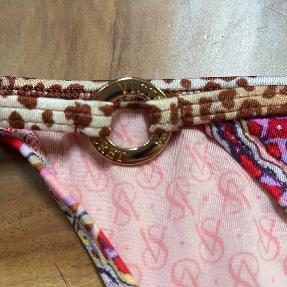 COPY - Victoria’s Secret wrap bikini pink feather/leopard - Picture 2 of 2